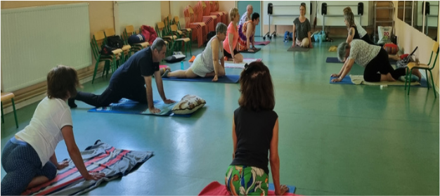 centre social les 2 rivières, 27 rue Sauzéa, LA GRAND CROIX Yoga - à partir du 09/09 Un bien-être physique et mental. Cet atelier est animé par Perrine VIAL. Quand ? Le mardi de 15h à 16h30
